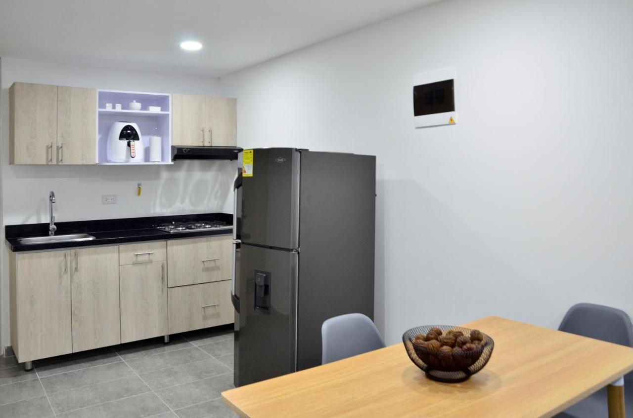 Tranvia 40 Apartments Медельїн Екстер'єр фото