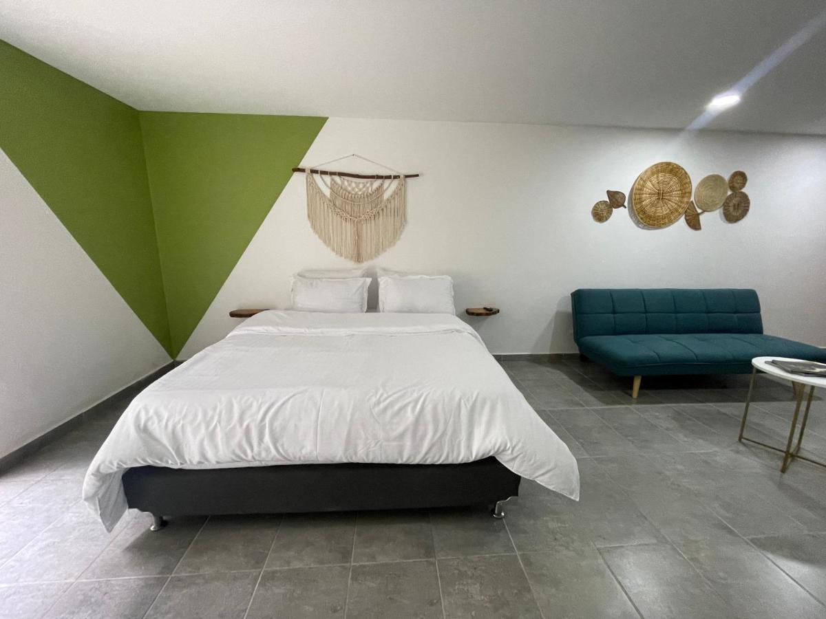 Tranvia 40 Apartments Медельїн Екстер'єр фото
