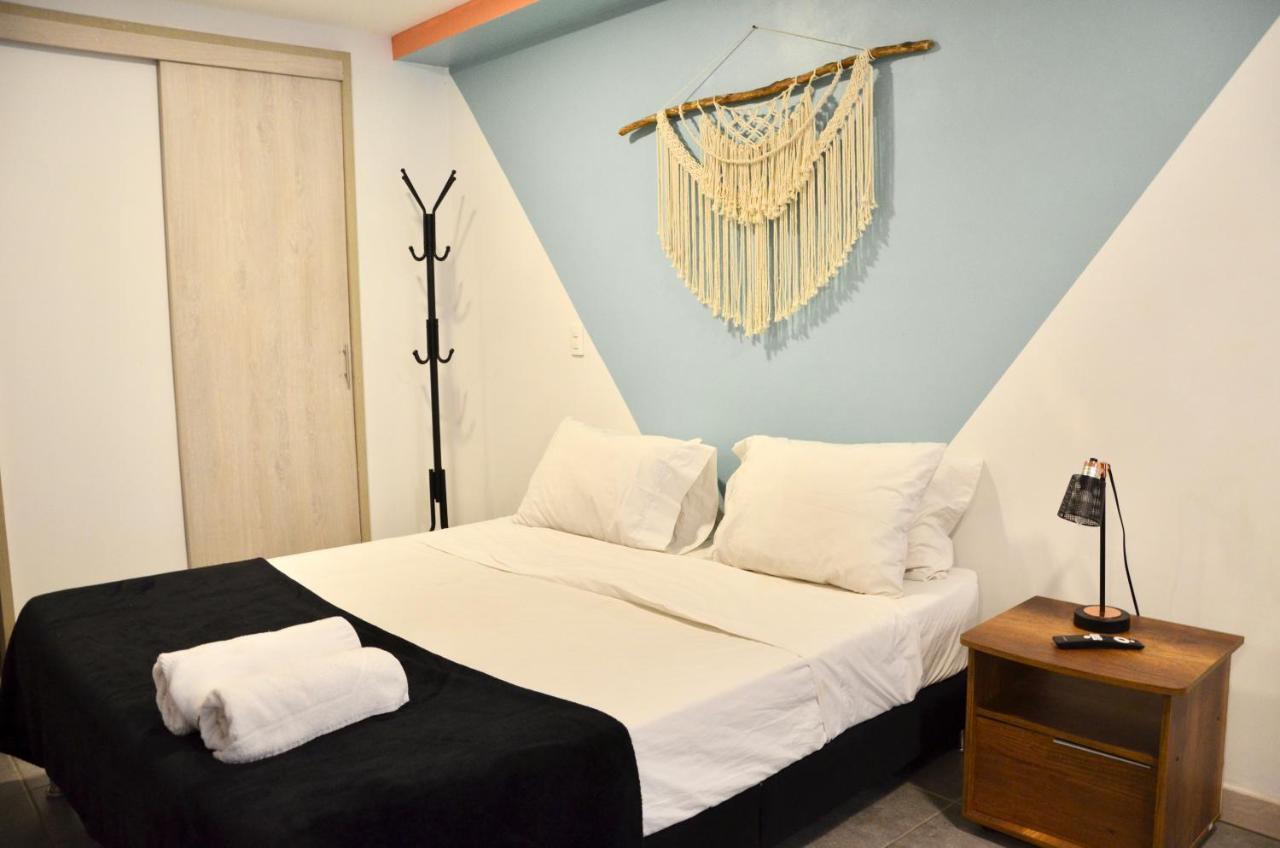 Tranvia 40 Apartments Медельїн Екстер'єр фото